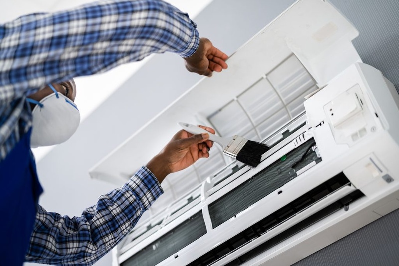Air Conditioner Making Rattling Noise: Causes & Practical Fixes 2025 - Rattling Noise In Window Air Conditioner